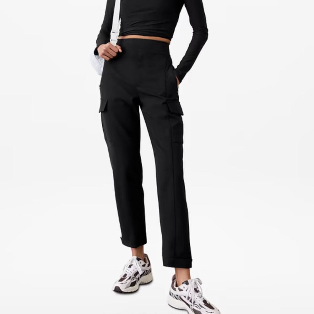 Athleta Endless High Rise Cargo Pant Black Slim Tapered Utility Stretch Commuter
